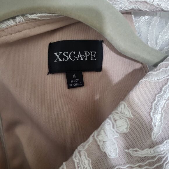 XSCAPE STEVIE V-NECK Women's  Sleeveless Lace High-Low Dress white size 4 NWT. - Picture 7 of 7